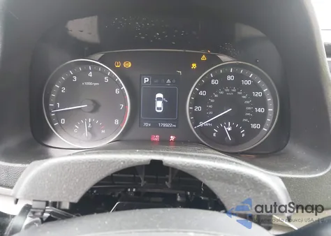 2018 Hyundai Elantra Sel/Value/Limited z USA, uszkodzony, nr VIN 5NPD84LF2JH227471